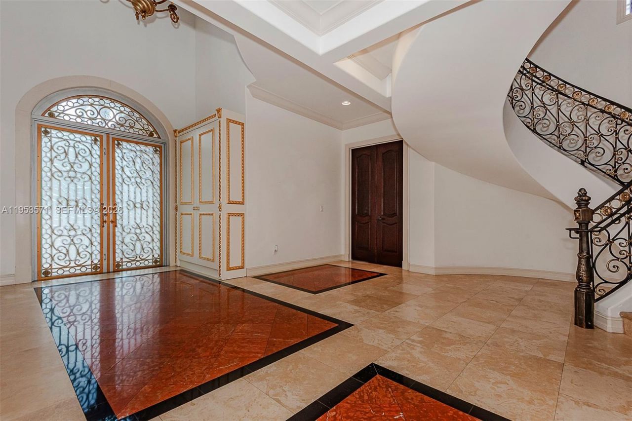 674 Ocean Blvd, Golden Beach, FL 33160 Photo