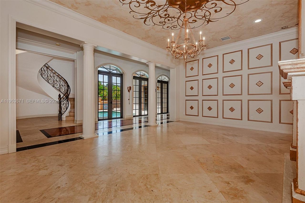 674 Ocean Blvd, Golden Beach, FL 33160 Photo