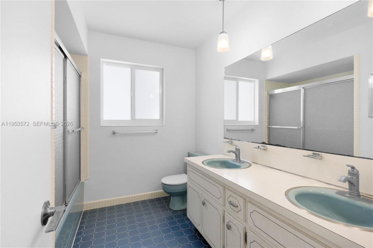 13905 SW 78th Ct, Palmetto Bay, FL 33158 Photo