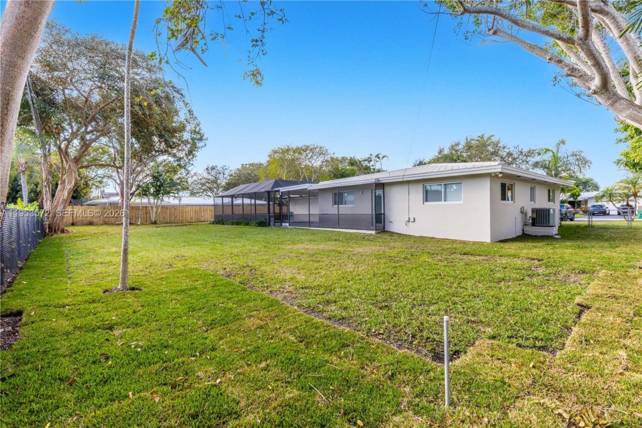 13905 SW 78th Ct, Palmetto Bay, FL 33158 Photo