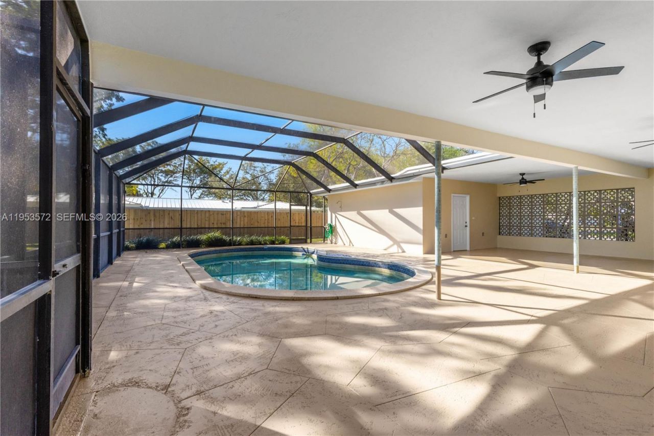 13905 SW 78th Ct, Palmetto Bay, FL 33158 Photo