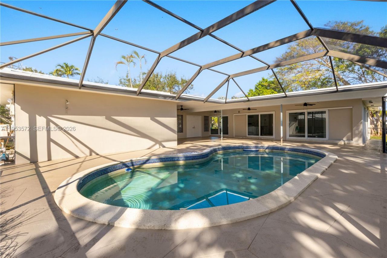 13905 SW 78th Ct, Palmetto Bay, FL 33158 Photo