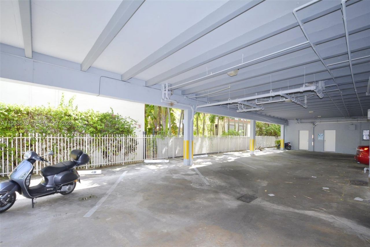 344 Meridian Ave , Unit 2B, Miami Beach, FL 33139 Photo