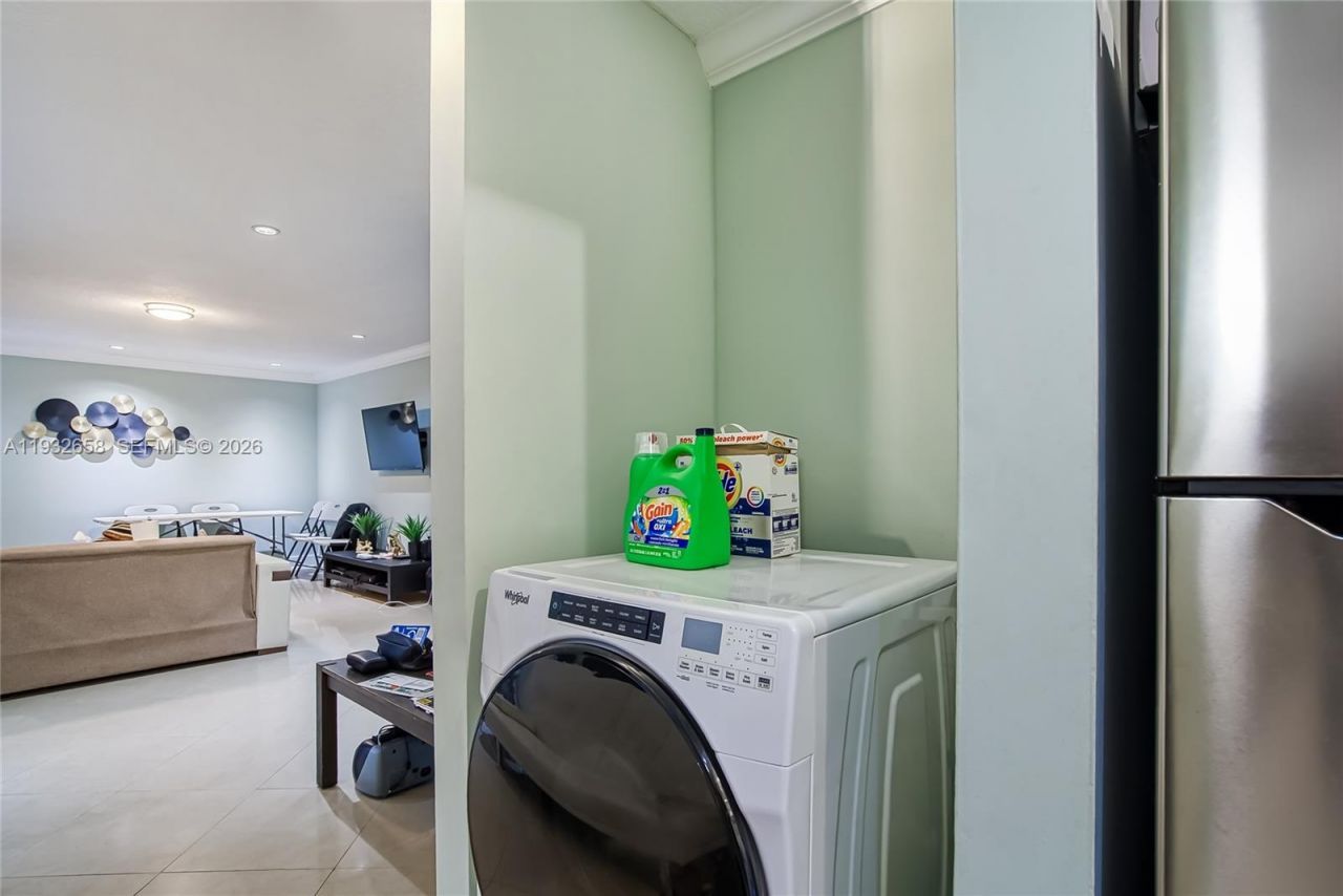 1457 Atlantic Shores Blvd , Hallandale Beach, FL 33009 Photo