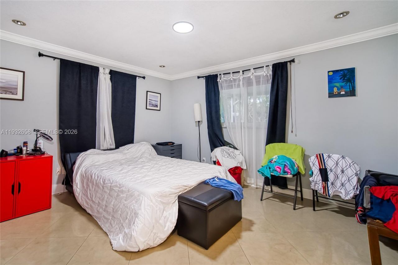 1457 Atlantic Shores Blvd , Hallandale Beach, FL 33009 Photo