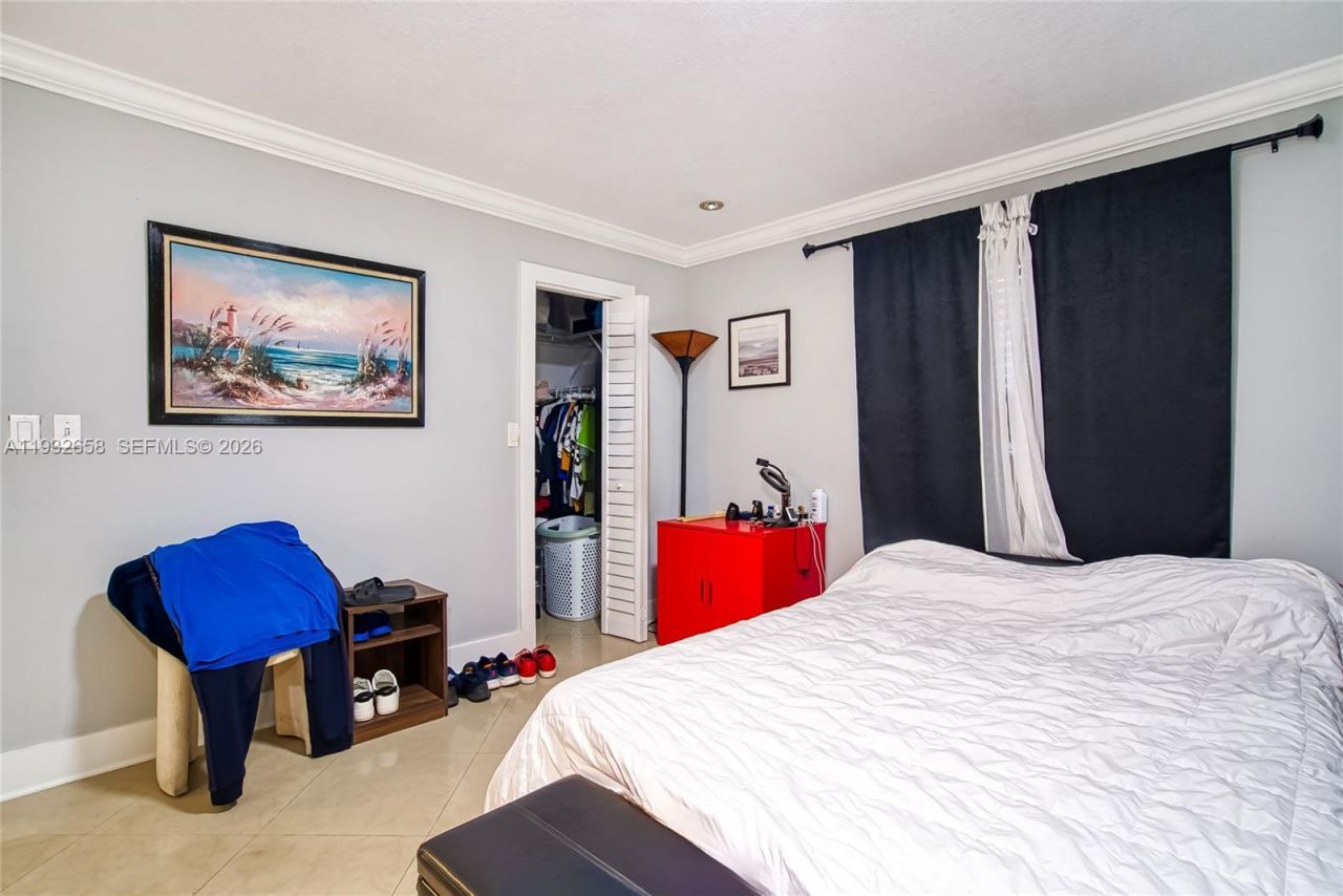 1457 Atlantic Shores Blvd , Hallandale Beach, FL 33009 Photo