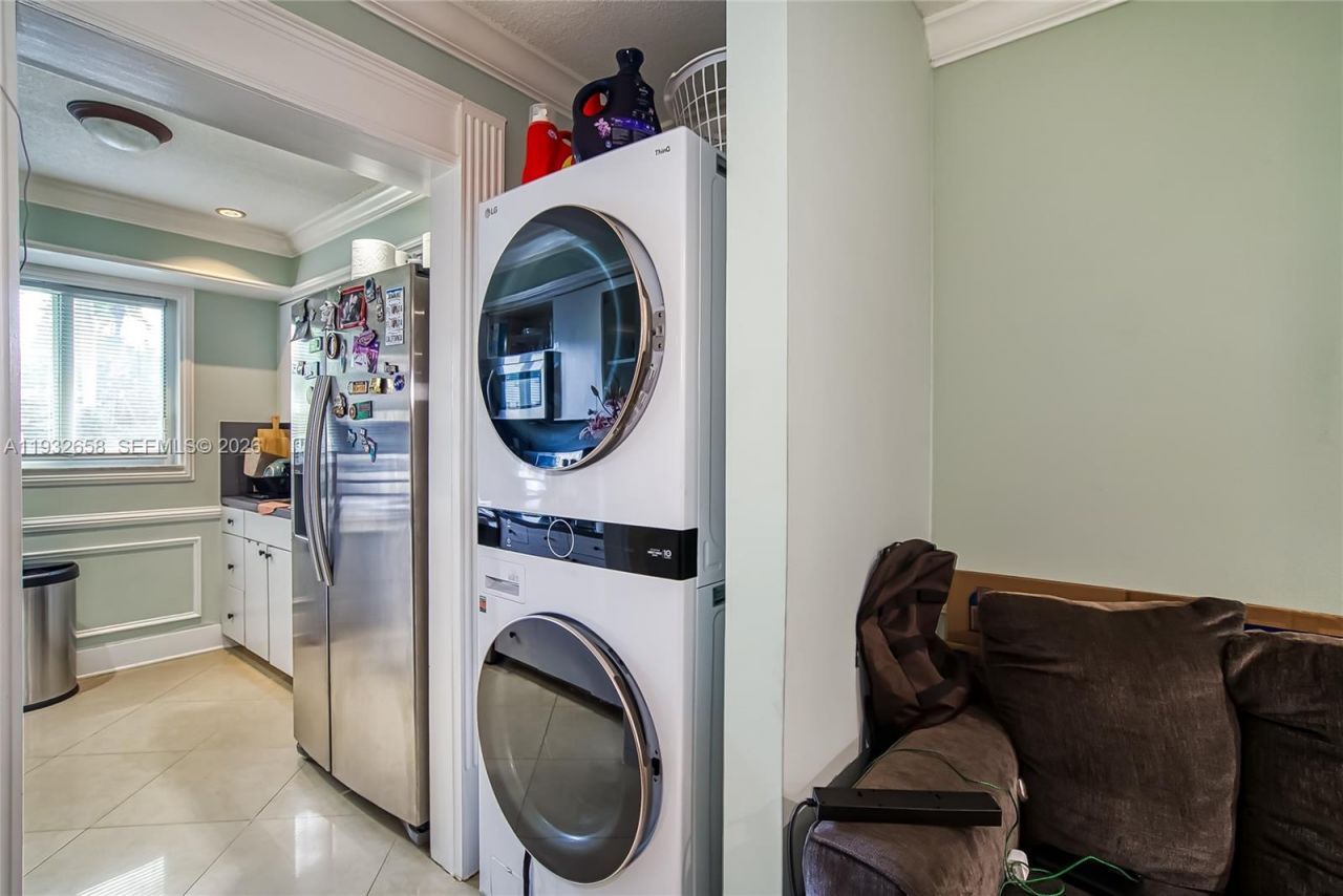 1457 Atlantic Shores Blvd , Hallandale Beach, FL 33009 Photo