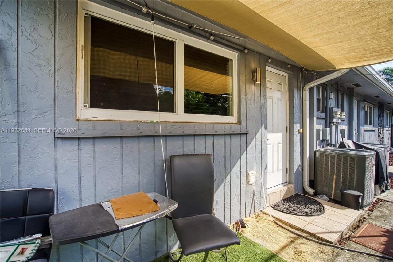 1457 Atlantic Shores Blvd , Hallandale Beach, FL 33009 Photo