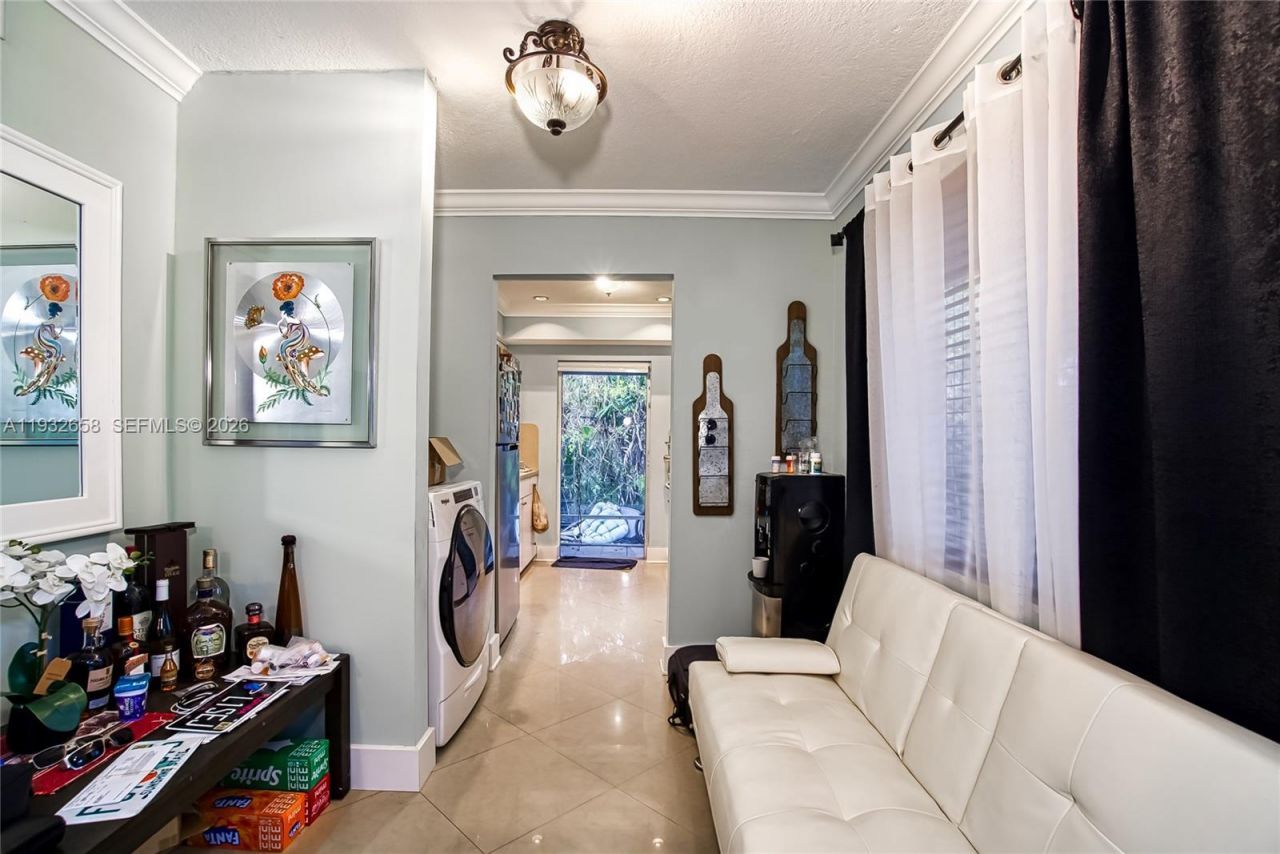 1457 Atlantic Shores Blvd , Hallandale Beach, FL 33009 Photo