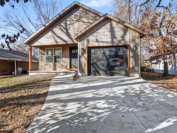 2517 N Prospect Avenue, Springfield, MO 65803