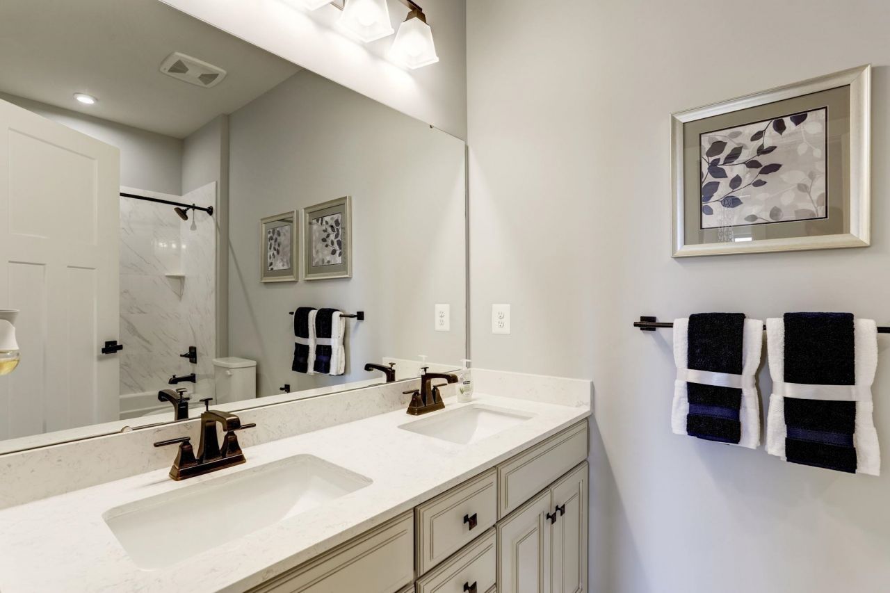 2100 Hope Pointe Dr Photo 8