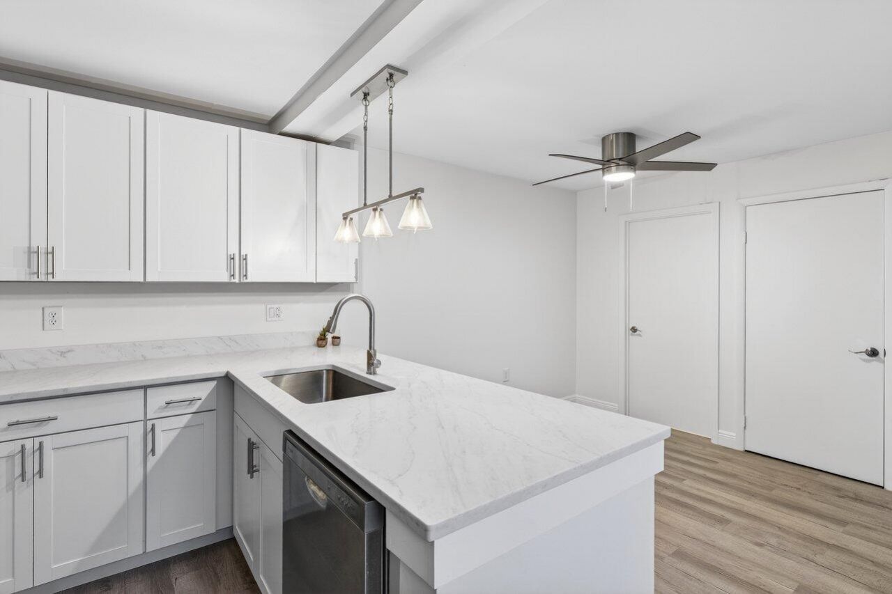 304 Live Oak Lane, Boynton Beach, FL 33436 Photo