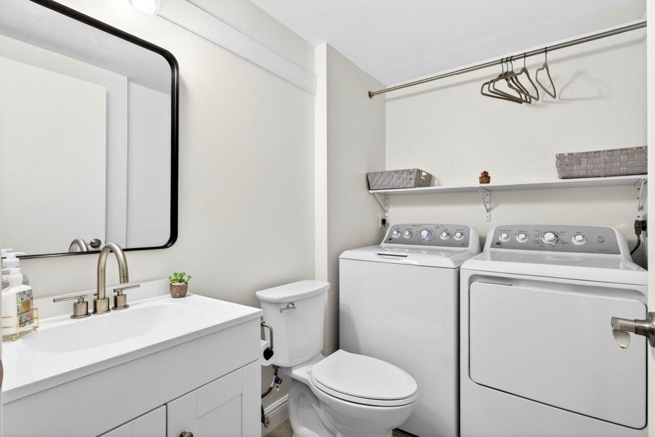 304 Live Oak Lane, Boynton Beach, FL 33436 Photo