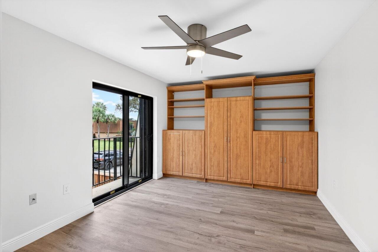 304 Live Oak Lane, Boynton Beach, FL 33436 Photo