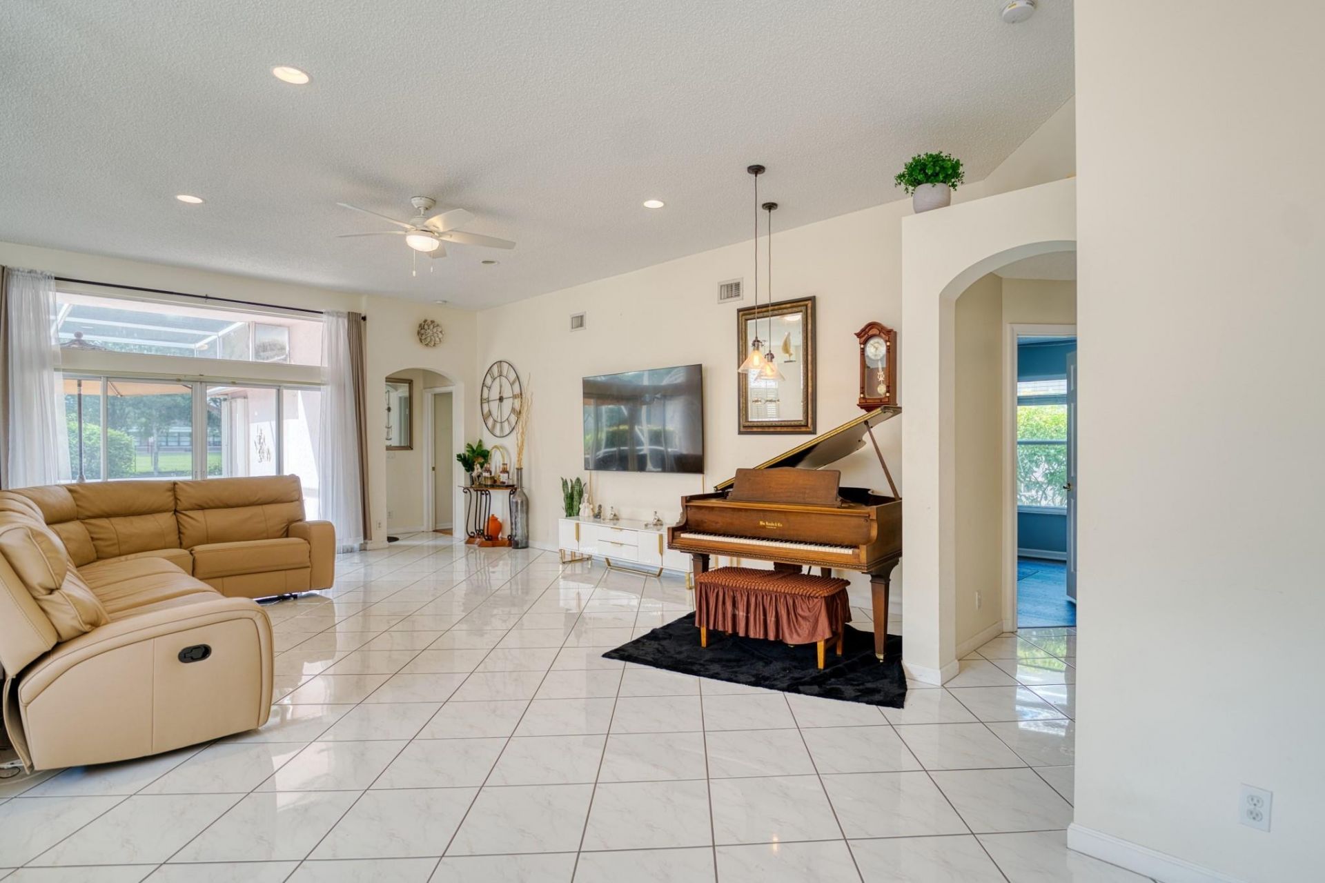 2824 Waters Edge Circle, Greenacres, FL 33413 Photo