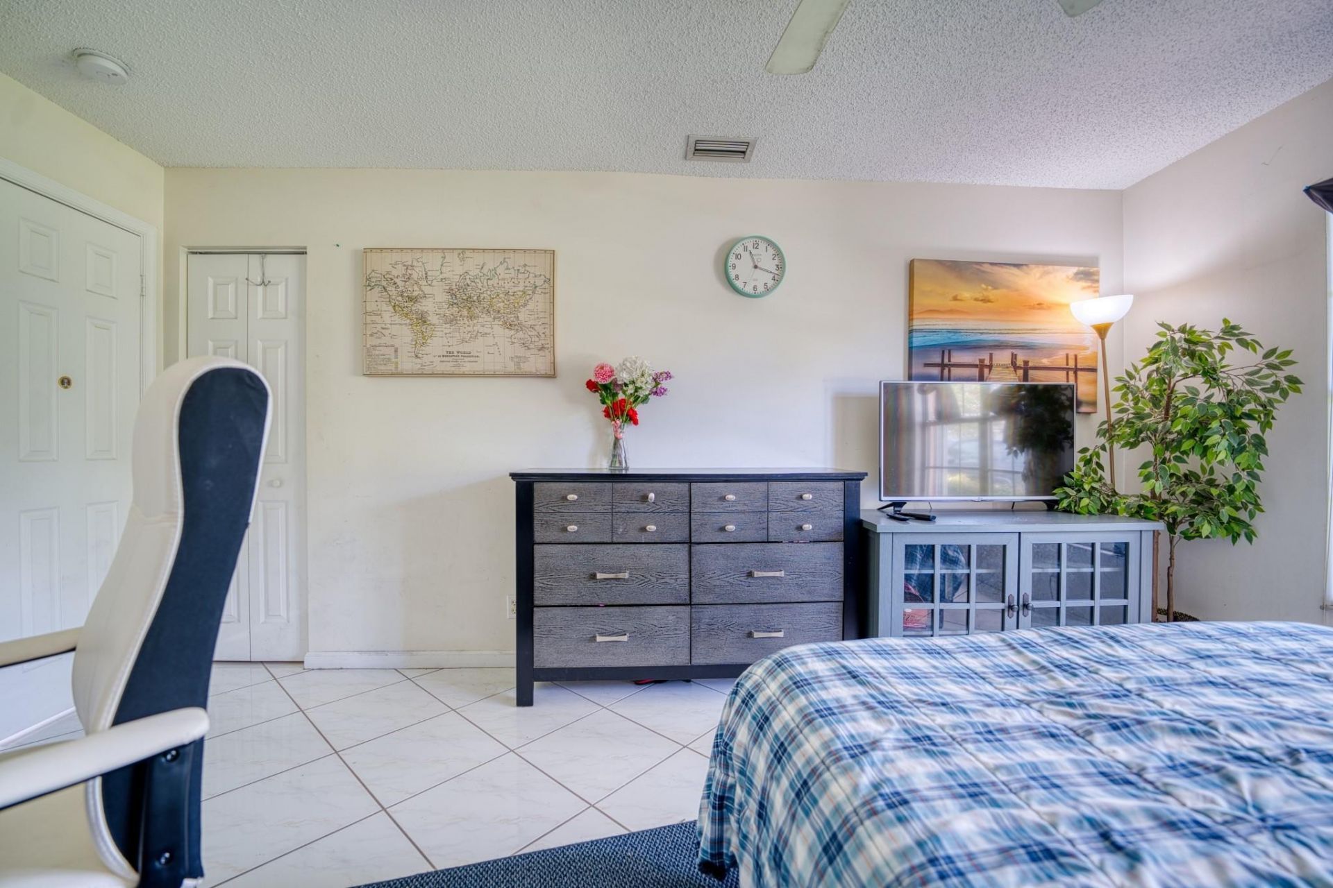 2824 Waters Edge Circle, Greenacres, FL 33413 Photo