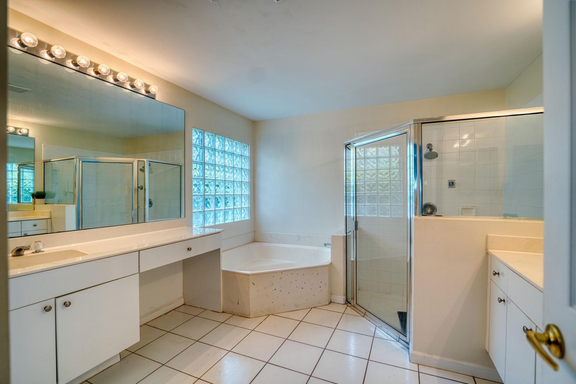 2824 Waters Edge Circle, Greenacres, FL 33413 Photo