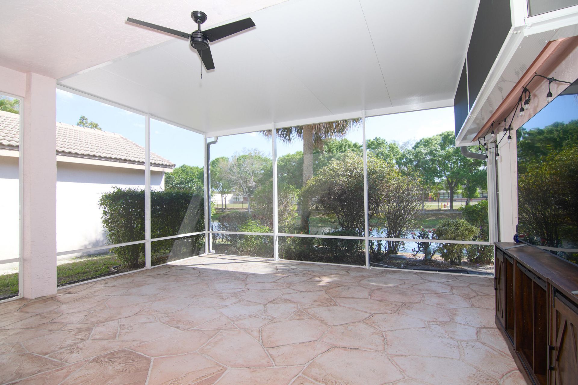 2824 Waters Edge Circle, Greenacres, FL 33413 Photo