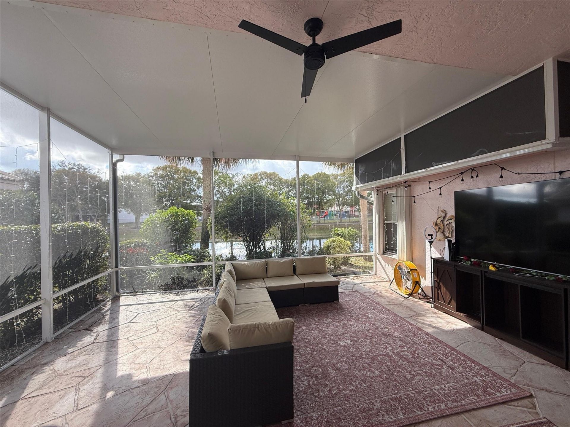 2824 Waters Edge Circle, Greenacres, FL 33413 Photo