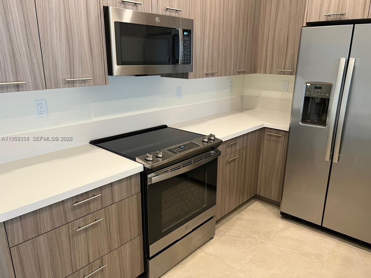 4622 NW 83rd Path, Doral, FL 33166 Photo