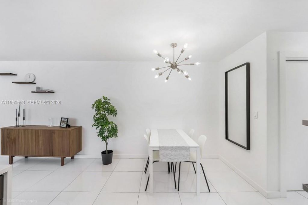 710 11th St, Unit 8, Miami Beach, FL 33139 Photo