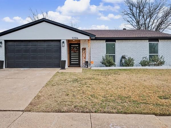 1204 Steinburg Lane, Fort Worth, TX 76134