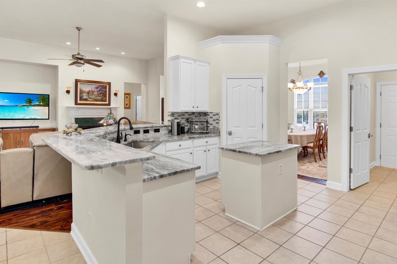 908 Adaline Ct. Photo 14