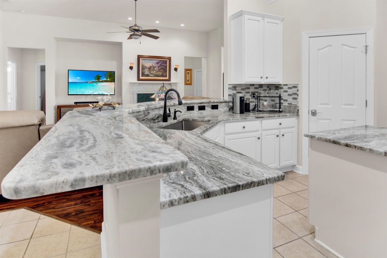 908 Adaline Ct. Photo 15