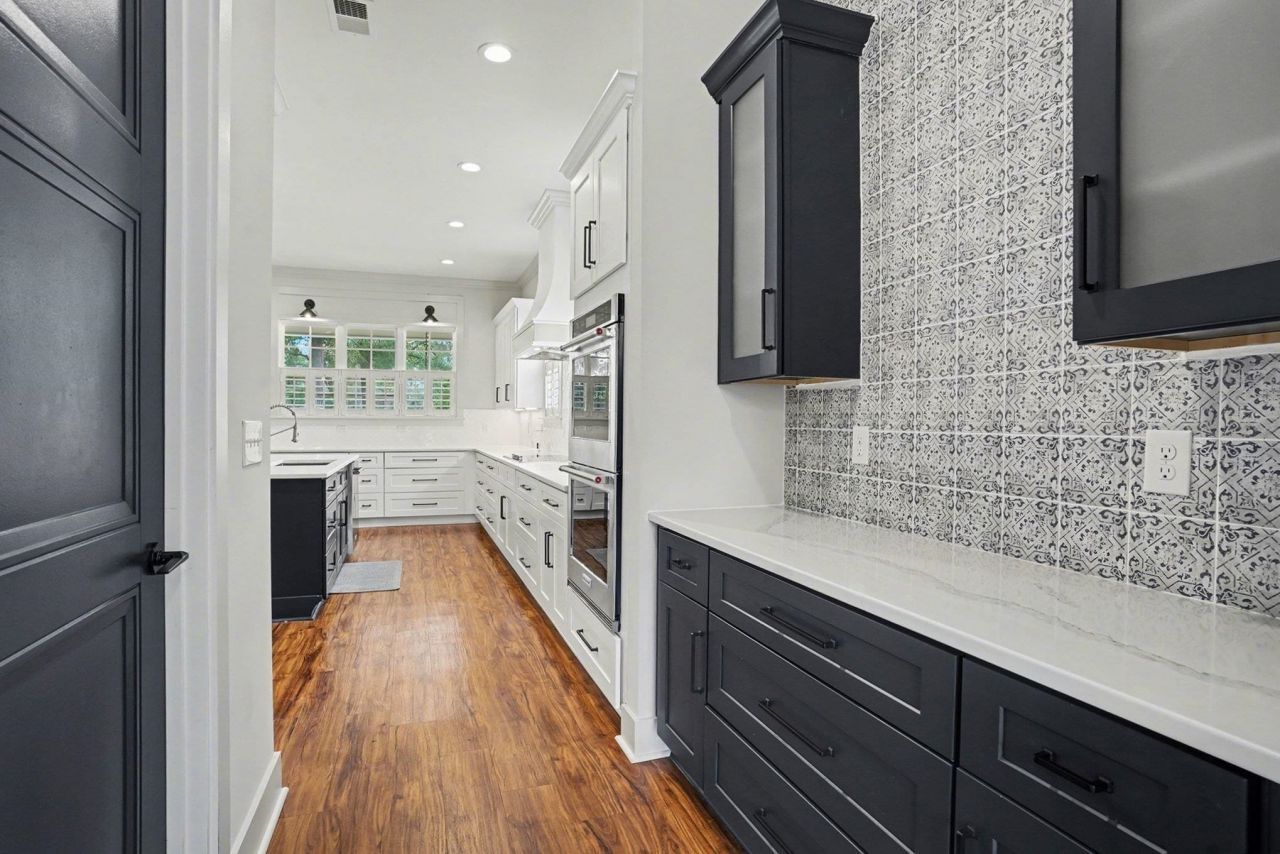 208 Green Lake Dr. Photo 12