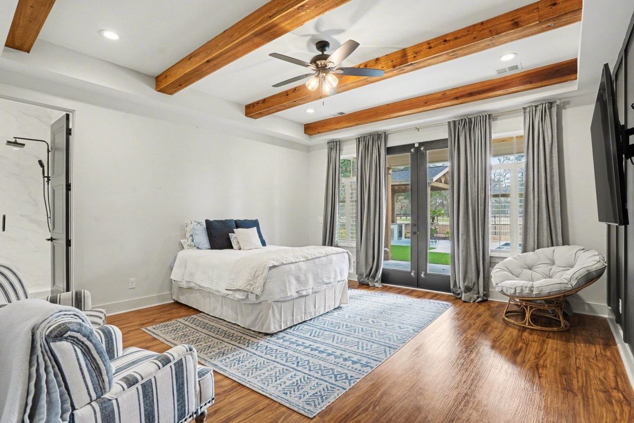 208 Green Lake Dr. Photo 16