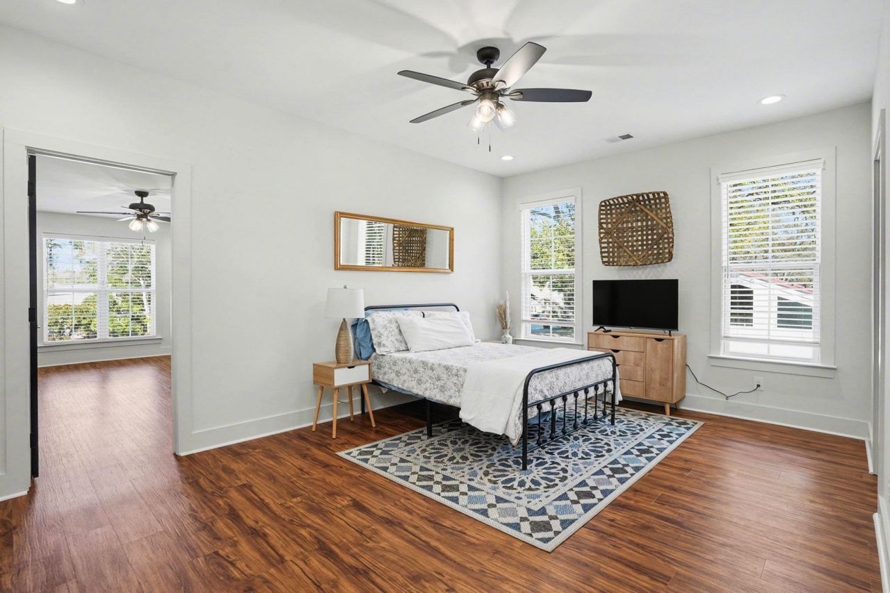 208 Green Lake Dr. Photo 24