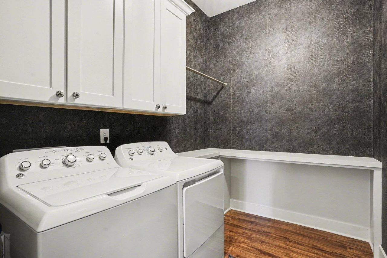 208 Green Lake Dr. Photo 28