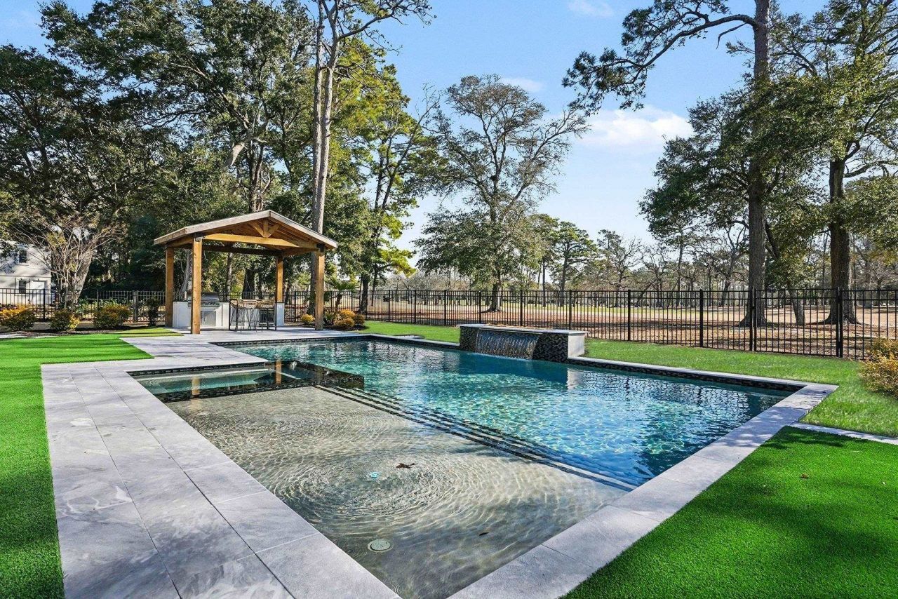 208 Green Lake Dr. Photo 35