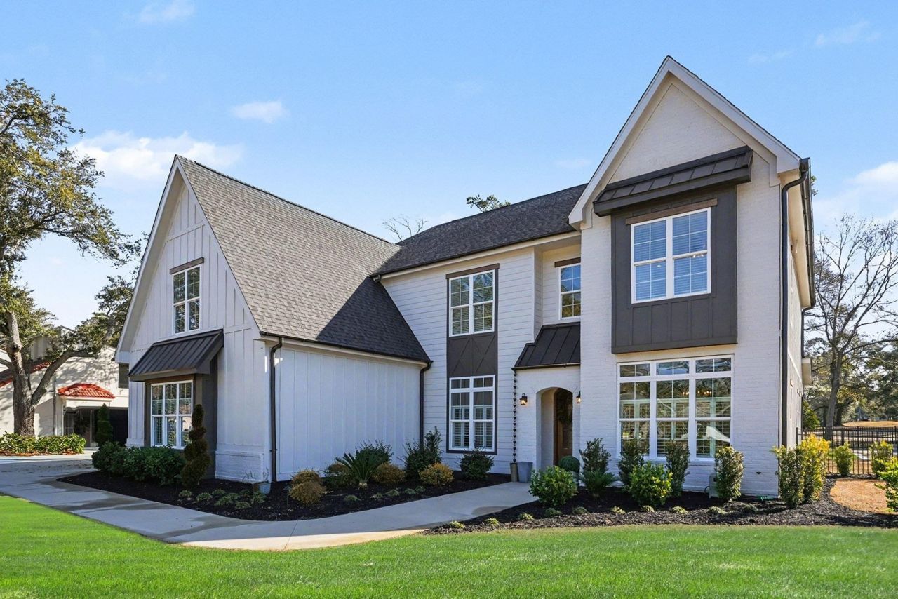 208 Green Lake Dr. Photo 4