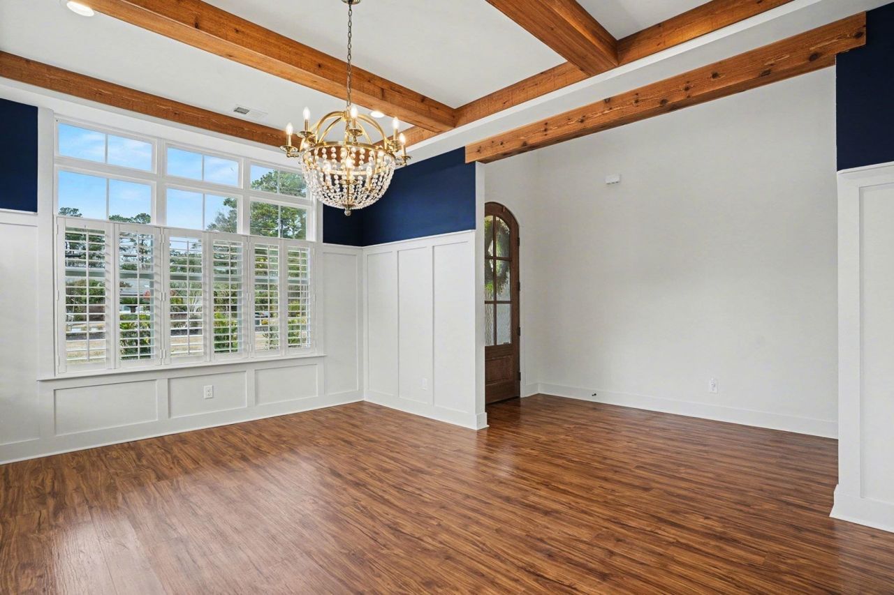 208 Green Lake Dr. Photo 6