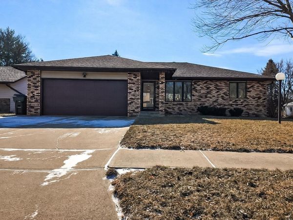4416 46TH STREET CT, Sioux City, IA 51108