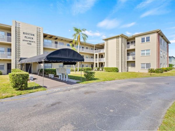 1000 49TH STREET N, Unit 214, ST PETERSBURG, FL 33710