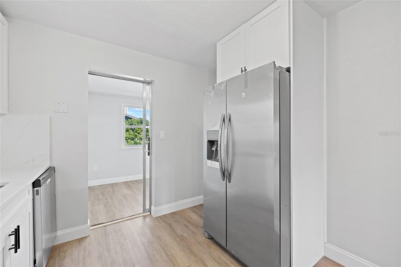 1000 49th Street N, Unit 214, Saint Petersburg, FL 33710 Photo