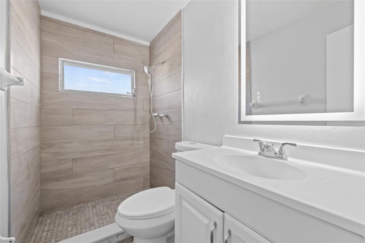 1000 49th Street N, Unit 214, Saint Petersburg, FL 33710 Photo