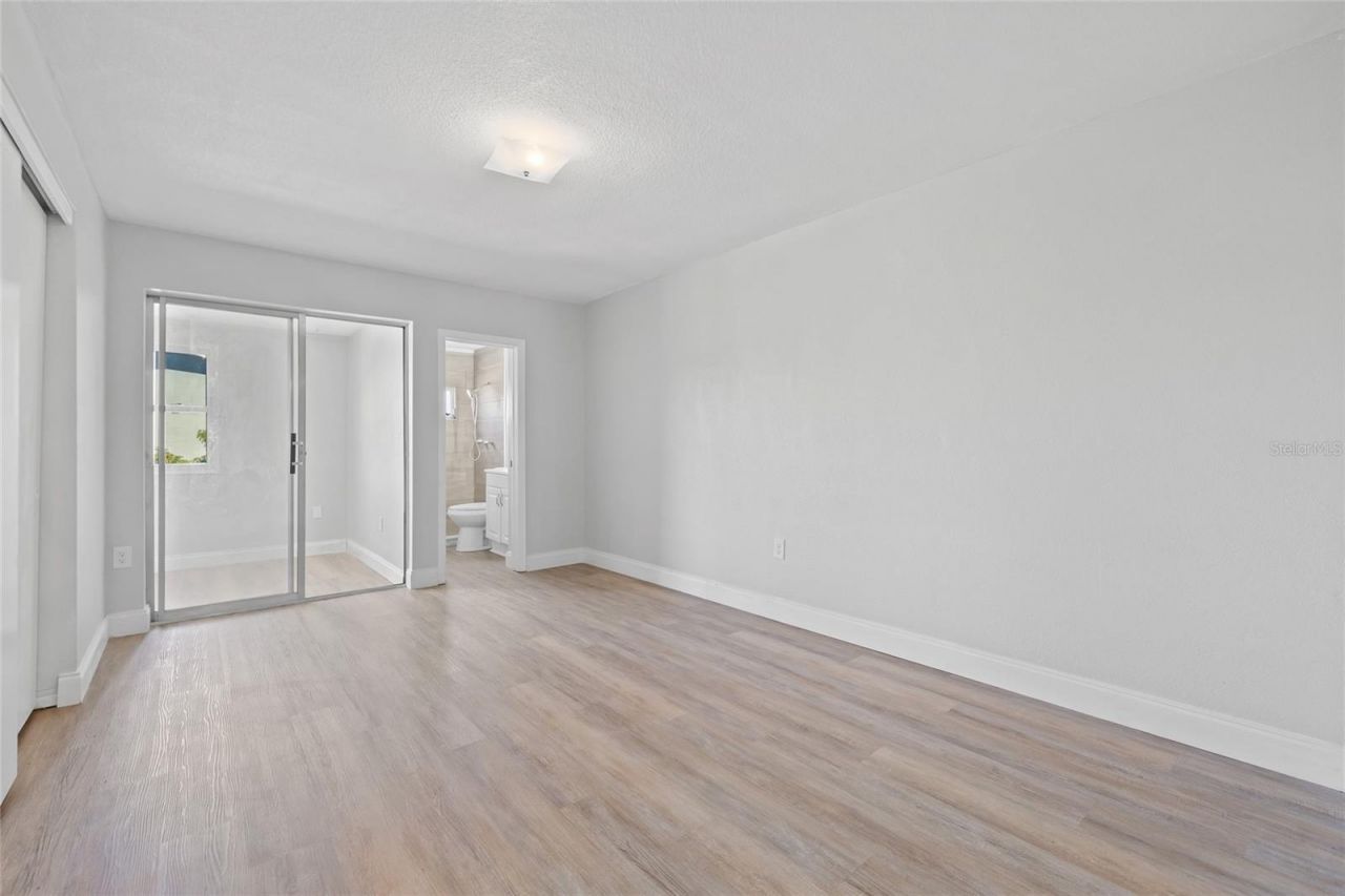 1000 49th Street N, Unit 214, Saint Petersburg, FL 33710 Photo