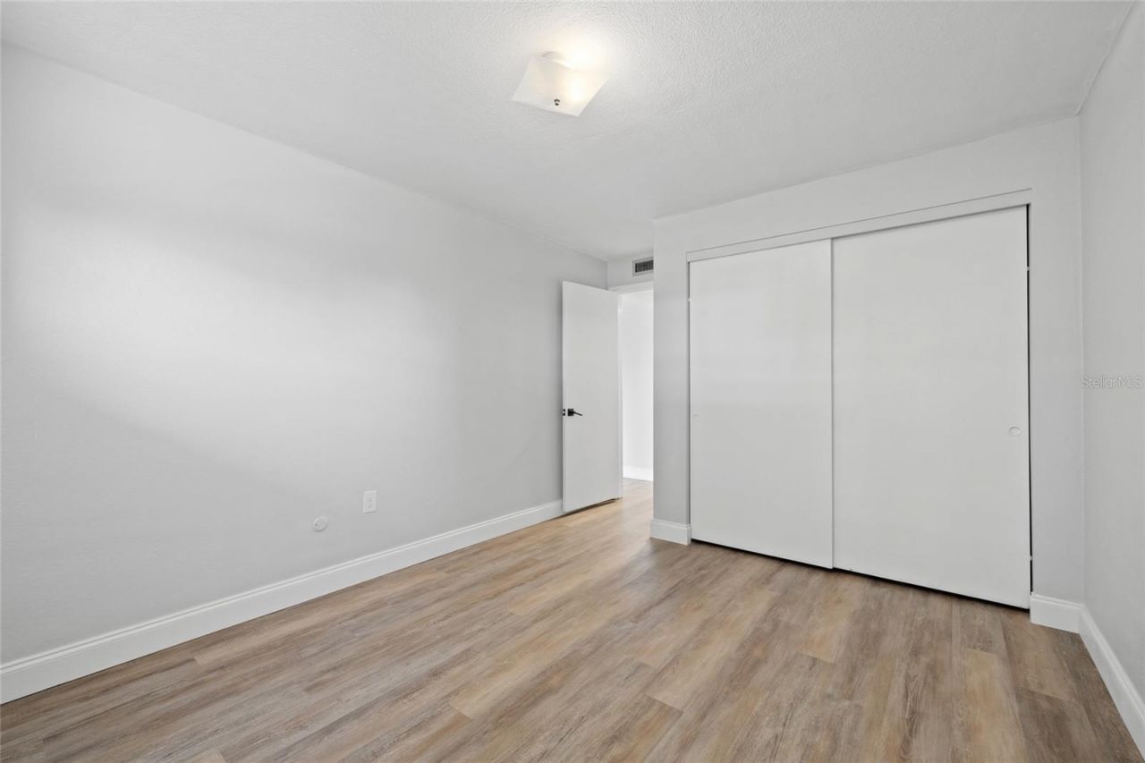 1000 49th Street N, Unit 214, Saint Petersburg, FL 33710 Photo