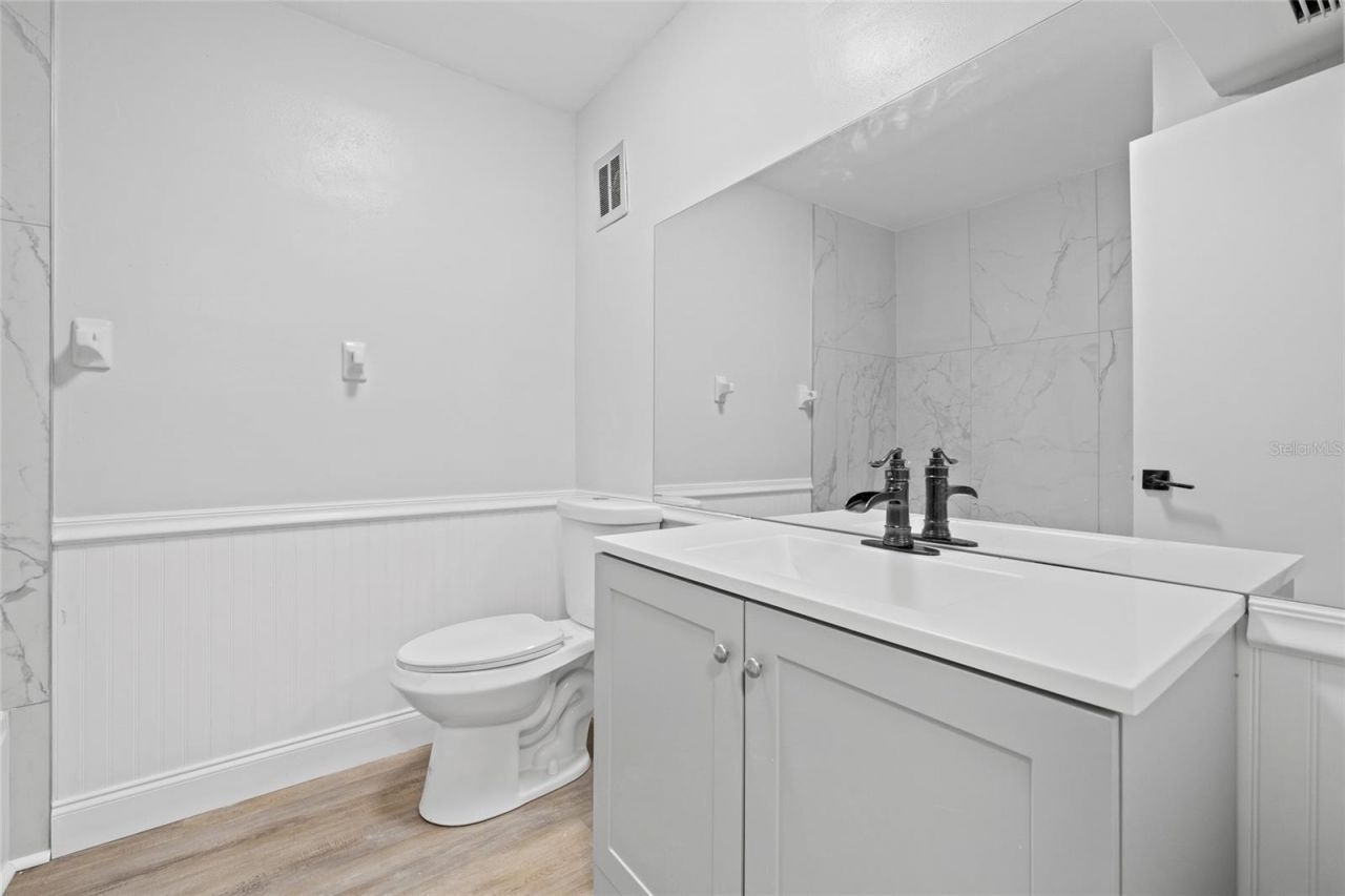 1000 49th Street N, Unit 214, Saint Petersburg, FL 33710 Photo