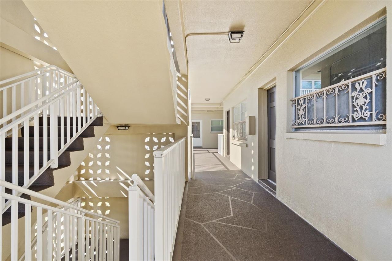 1000 49th Street N, Unit 214, Saint Petersburg, FL 33710 Photo