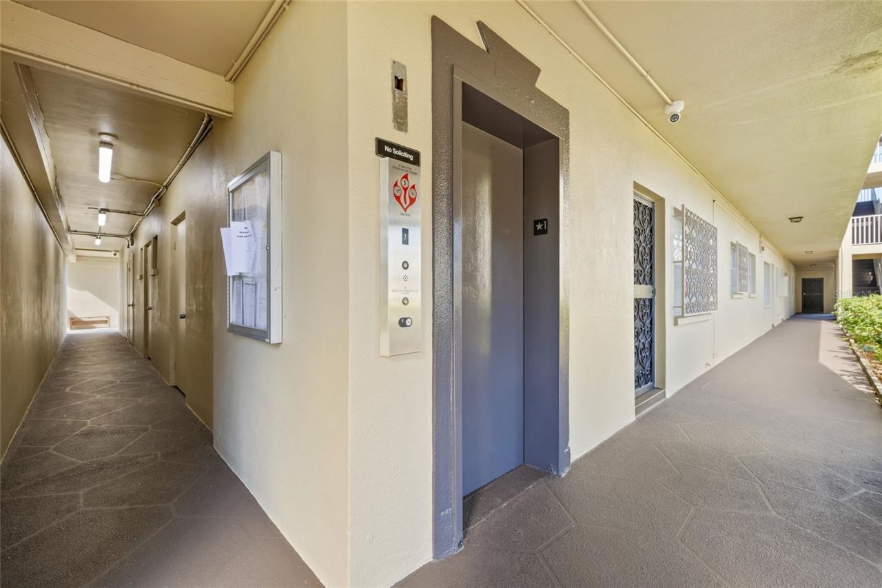 1000 49th Street N, Unit 214, Saint Petersburg, FL 33710 Photo