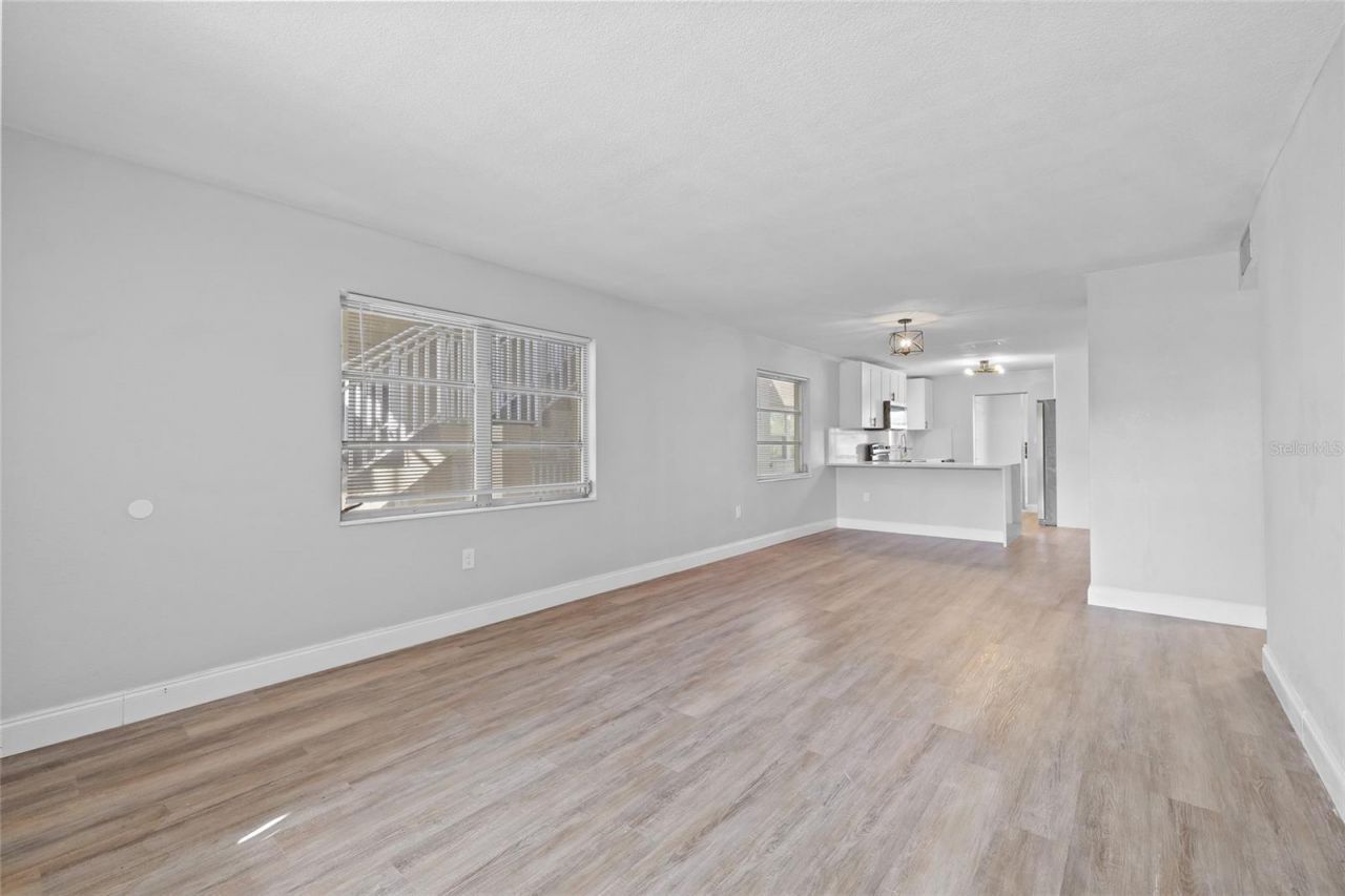 1000 49th Street N, Unit 214, Saint Petersburg, FL 33710 Photo