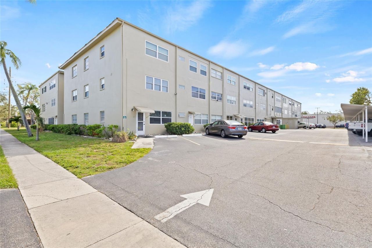 1000 49th Street N, Unit 214, Saint Petersburg, FL 33710 Photo