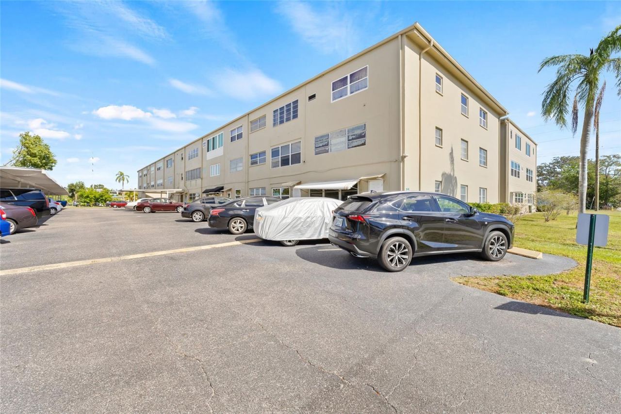 1000 49th Street N, Unit 214, Saint Petersburg, FL 33710 Photo