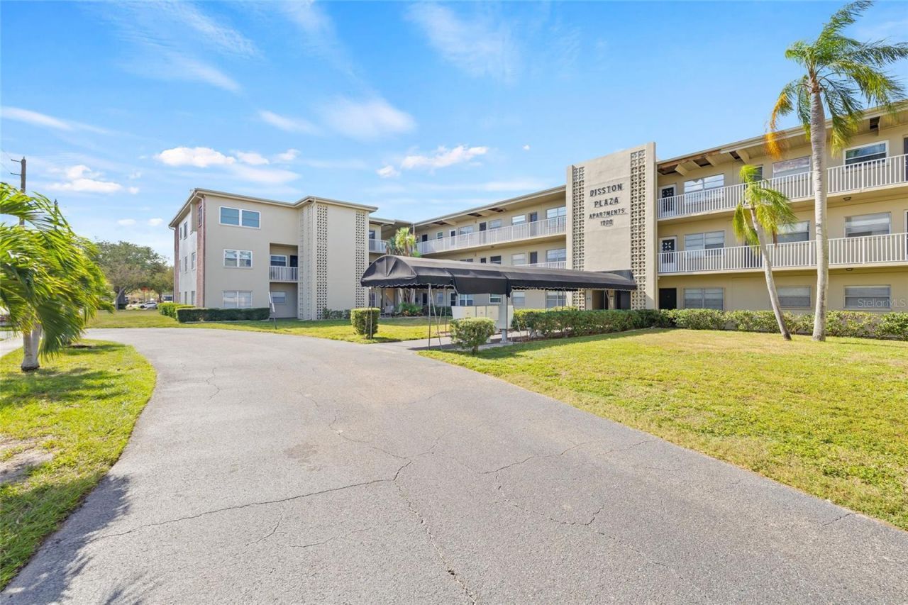 1000 49th Street N, Unit 214, Saint Petersburg, FL 33710 Photo