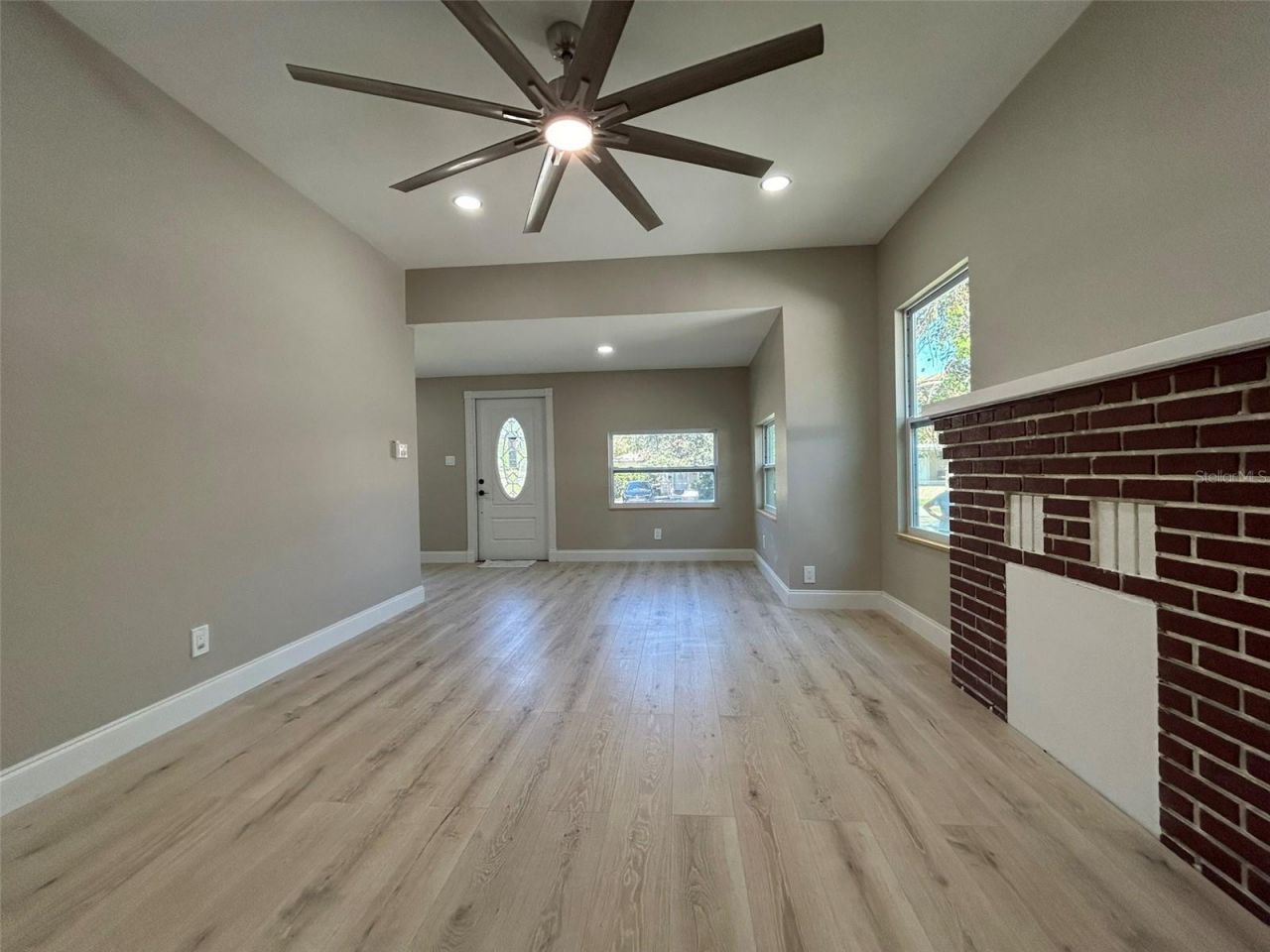 1218 13th Avenue S, Saint Petersburg, FL 33705 Photo