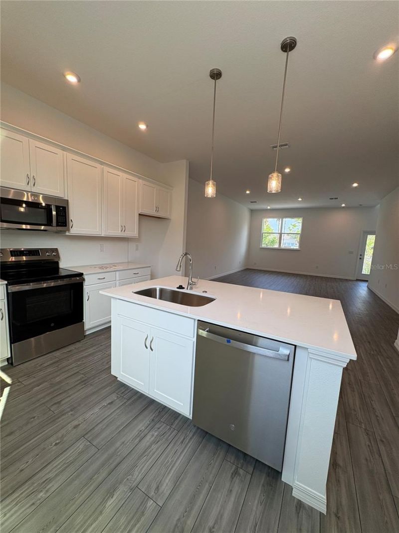 9716 Tate Lane, Westchase, FL 33626 Photo